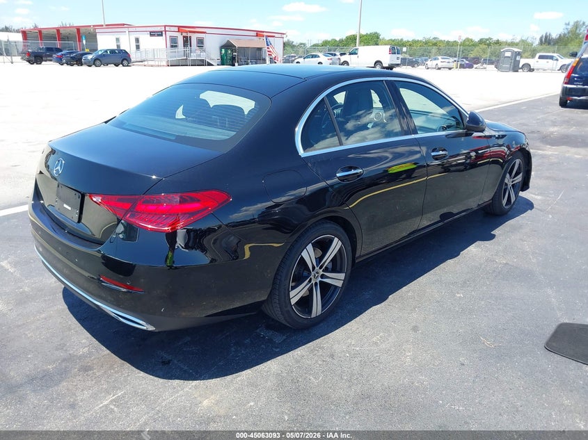 2025 Mercedes-benz C-klasse VIN W1KAF4GB4SR269463 IAAI salvage auction — LEFT SIDE, Rebuildable (Florida), sold $20,300 on 2026-07-23 (photo 4)