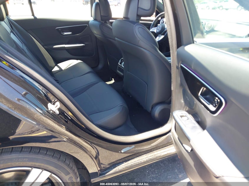 2025 Mercedes-benz C-klasse VIN W1KAF4GB4SR269463 IAAI salvage auction — LEFT SIDE, Rebuildable (Florida), sold $20,300 on 2026-07-23 (photo 8)