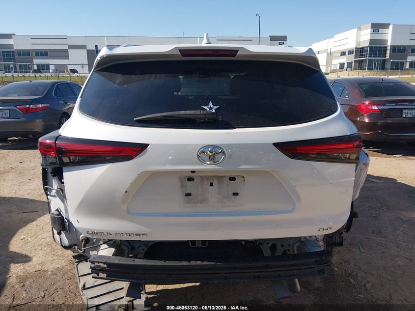 2022 Toyota Highlander VIN 5TDGZRAH7NS126650 IAAI salvage auction — REAR END, Original (Texas), sold $17,300 on 2026-07-11 (photo 6)