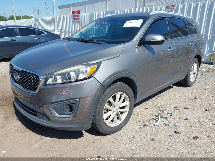 2017 Kia Sorento VIN 5XYPG4A58HG194813 IAAI salvage auction — REAR END, Original (Texas), sold $2,250 on 2026-07-30 (photo 2)