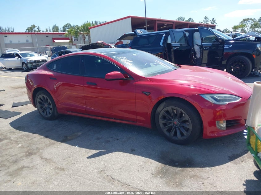 2019 Tesla Model s VIN 5YJSA1E29KF303899 IAAI salvage auction — LEFT FRONT, Rebuildable (Florida), sold $6,075 on 2026-07-30 (photo 1)