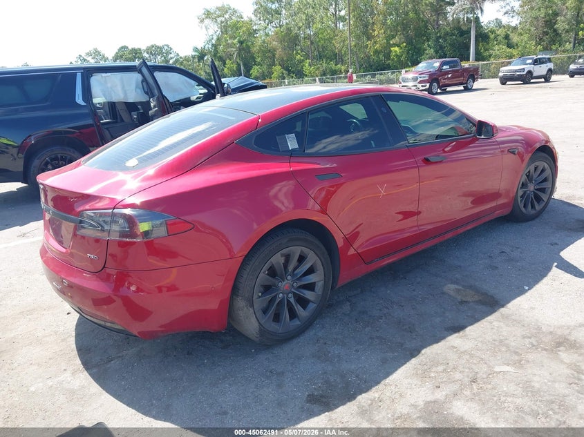 2019 Tesla Model s VIN 5YJSA1E29KF303899 IAAI salvage auction — LEFT FRONT, Rebuildable (Florida), sold $6,075 on 2026-07-30 (photo 4)