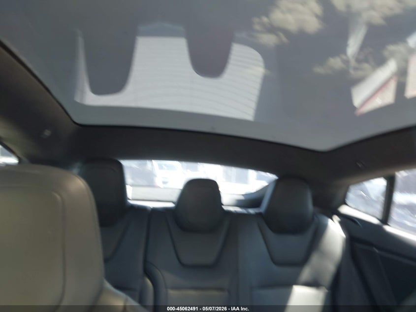 2019 Tesla Model s VIN 5YJSA1E29KF303899 IAAI salvage auction — LEFT FRONT, Rebuildable (Florida), sold $6,075 on 2026-07-30 (photo 8)