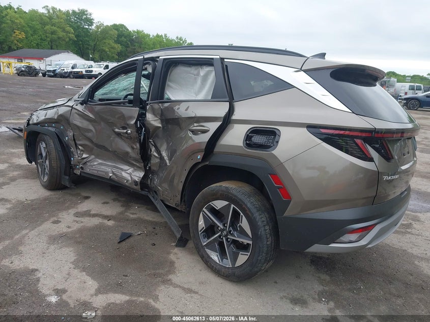 2025 Hyundai Tucson VIN KM8JCDD15SU274291 IAAI salvage auction — ROLLOVER, Certificate Of Destruction (Florida), sold $100 on 2026-07-21 (photo 3)