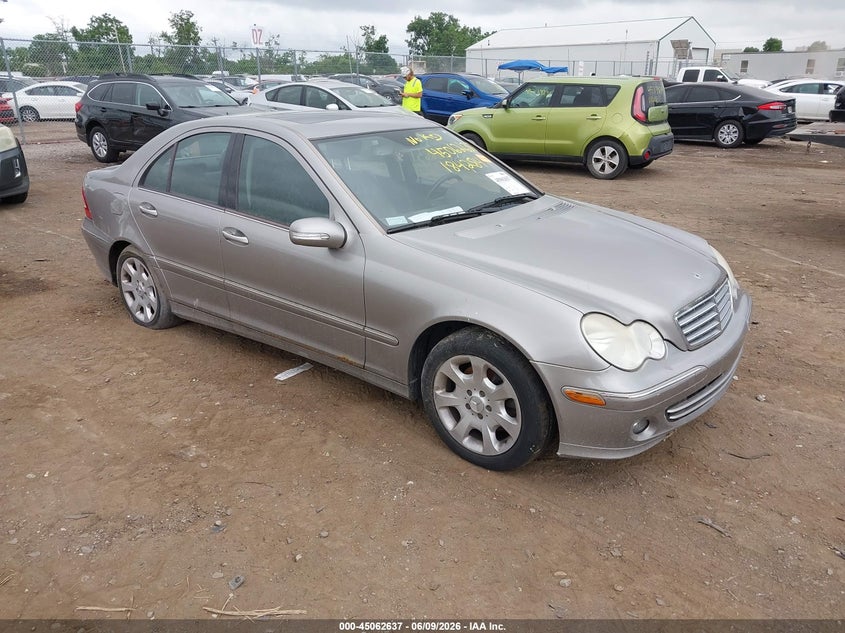 2006 Mercedes-benz C class VIN WDBRF92J76F751553 IAAI salvage auction — SIDE, Original (Ohio), sold $275 on 2026-07-16 (photo 1)