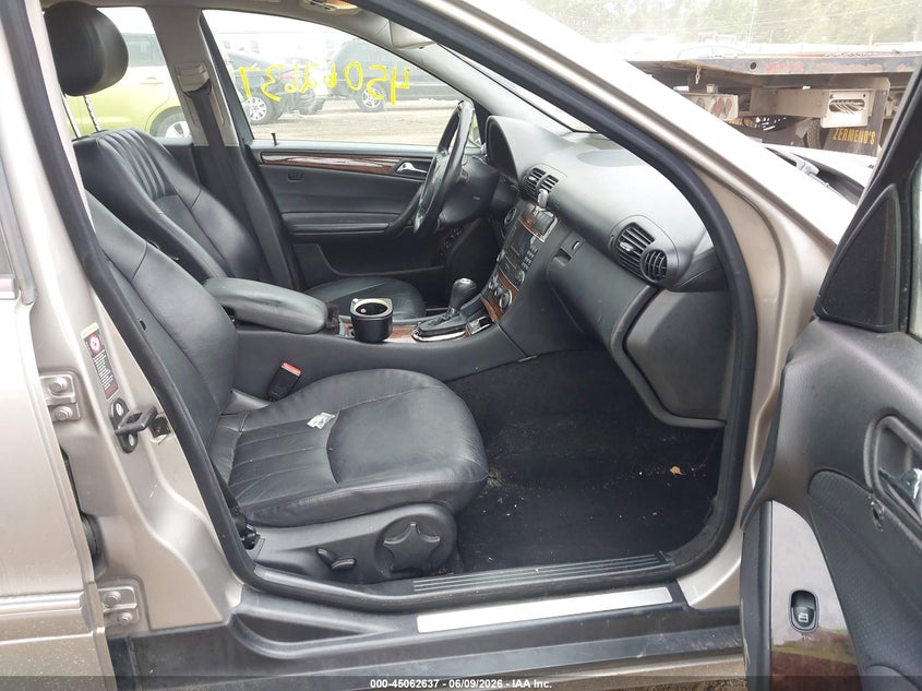 2006 Mercedes-benz C class VIN WDBRF92J76F751553 IAAI salvage auction — SIDE, Original (Ohio), sold $275 on 2026-07-16 (photo 5)