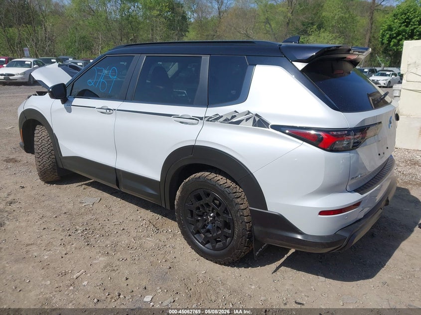 2025 Mitsubishi Outlander VIN JA4J4VA85SZ039962 IAAI salvage auction — FRONT END, Salvage (Pennsylvania), sold $7,150 on 2026-07-14 (photo 3)