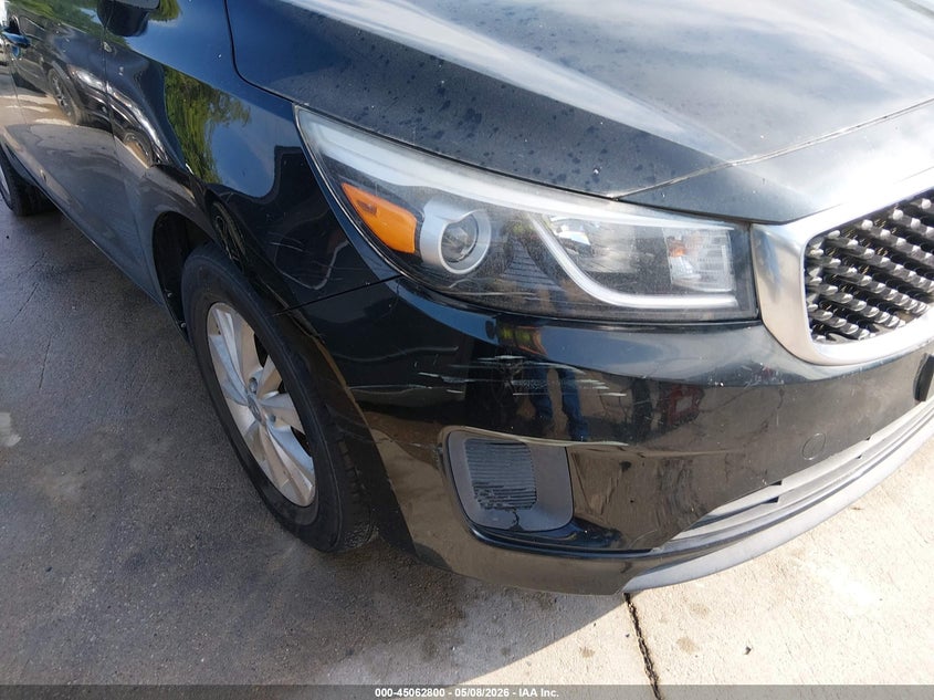 2015 Kia SEDONA VIN KNDMB5C15F6021557 IAAI salvage auction — NORMAL WEAR, Original (Texas), sold $1,100 on 2026-07-13 (photo 6)