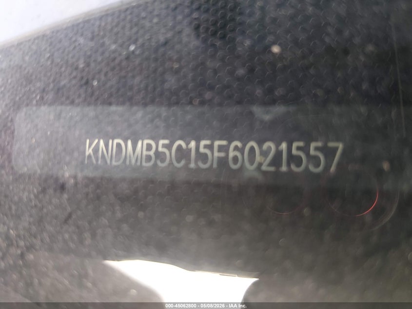 2015 Kia SEDONA VIN KNDMB5C15F6021557 IAAI salvage auction — NORMAL WEAR, Original (Texas), sold $1,100 on 2026-07-13 (photo 9)
