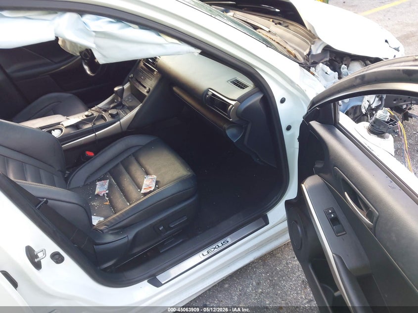 2020 Lexus Is VIN JTHGA1D2XL5107575 IAAI salvage auction — RIGHT FRONT, Certificate Of Destruction (Florida), sold $1,100 on 2026-07-06 (photo 5)