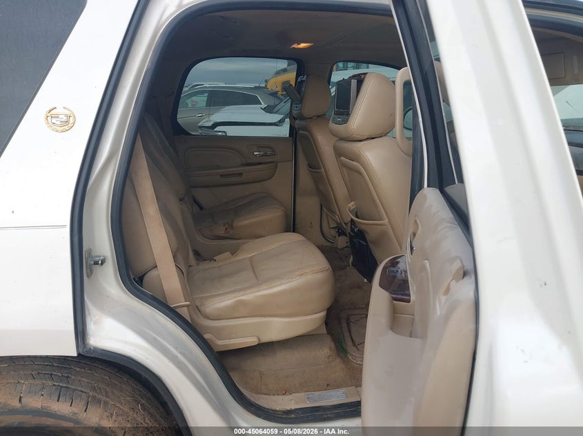 2009 Cadillac Escalade VIN 1GYFC23299R105438 IAAI salvage auction — FRONT END, Original (Texas), sold $800 on 2026-09-23 (photo 8)