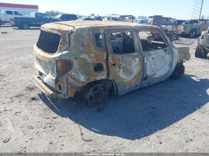 2021 Jeep Renegade VIN ZACNJCAB5MPM24243 IAAI salvage auction — TOTAL BURN, Wait Title, sold $25 on 2026-08-19 (photo 4)