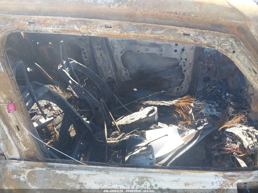 2021 Jeep Renegade VIN ZACNJCAB5MPM24243 IAAI salvage auction — TOTAL BURN, Wait Title, sold $25 on 2026-08-19 (photo 5)