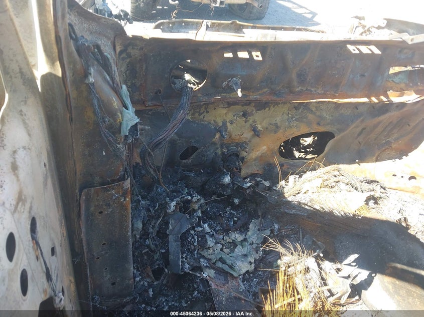 2021 Jeep Renegade VIN ZACNJCAB5MPM24243 IAAI salvage auction — TOTAL BURN, Wait Title, sold $25 on 2026-08-19 (photo 7)