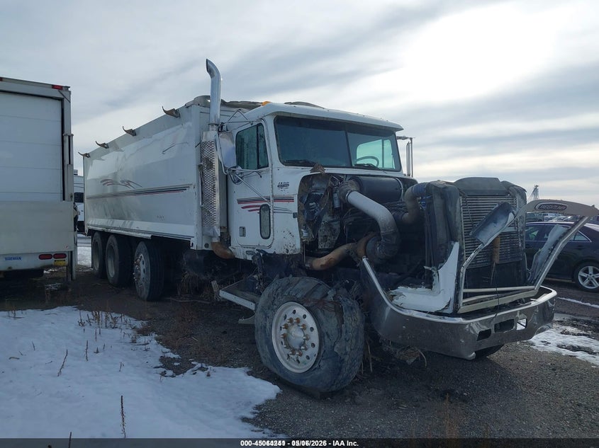 2000 Freightliner Conventional VIN 1FUYDCYB0YDG53958 IAAI salvage auction — FRONT END, Salvage (North Dakota), sold $4,300 on 2026-07-09 (photo 1)