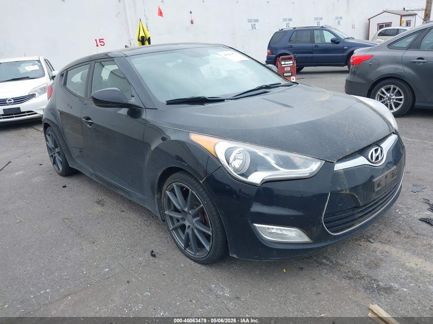 2013 Hyundai Veloster VIN KMHTC6AD1DU088429 IAAI salvage auction — NORMAL WEAR, Clear-Dealer Only (Washington), sold $300 on 2026-07-30 (photo 1)