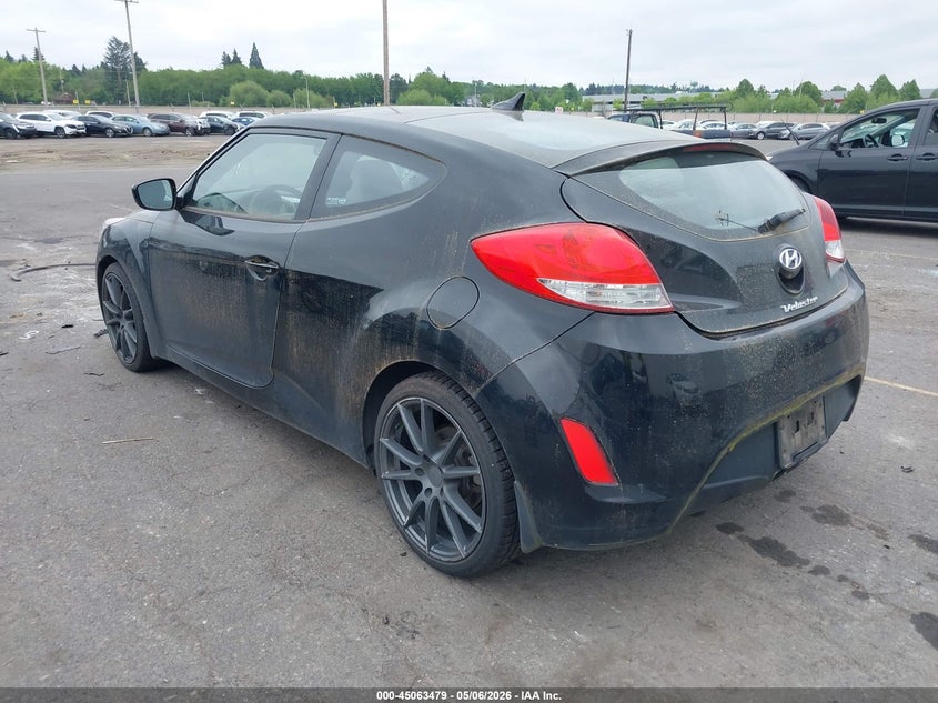2013 Hyundai Veloster VIN KMHTC6AD1DU088429 IAAI salvage auction — NORMAL WEAR, Clear-Dealer Only (Washington), sold $300 on 2026-07-30 (photo 3)