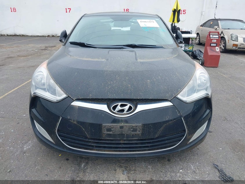 2013 Hyundai Veloster VIN KMHTC6AD1DU088429 IAAI salvage auction — NORMAL WEAR, Clear-Dealer Only (Washington), sold $300 on 2026-07-30 (photo 6)