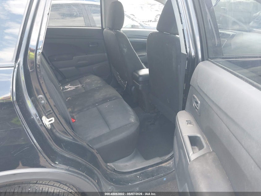 2020 Mitsubishi Outlander VIN JA4AP3AU3LU017157 IAAI salvage auction — HAIL, Salvage (Ohio), sold $3,000 on 2026-07-14 (photo 8)