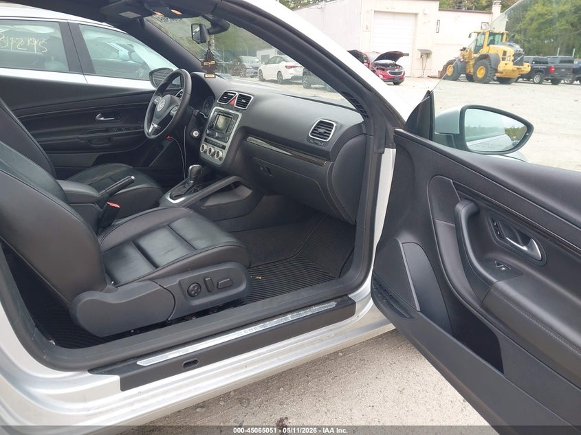 2013 Volkswagen Eos VIN WVWFW8AH4DV008669 IAAI salvage auction — ELECTRICAL, Clear (Massachusetts), sold $850 on 2026-07-07 (photo 5)