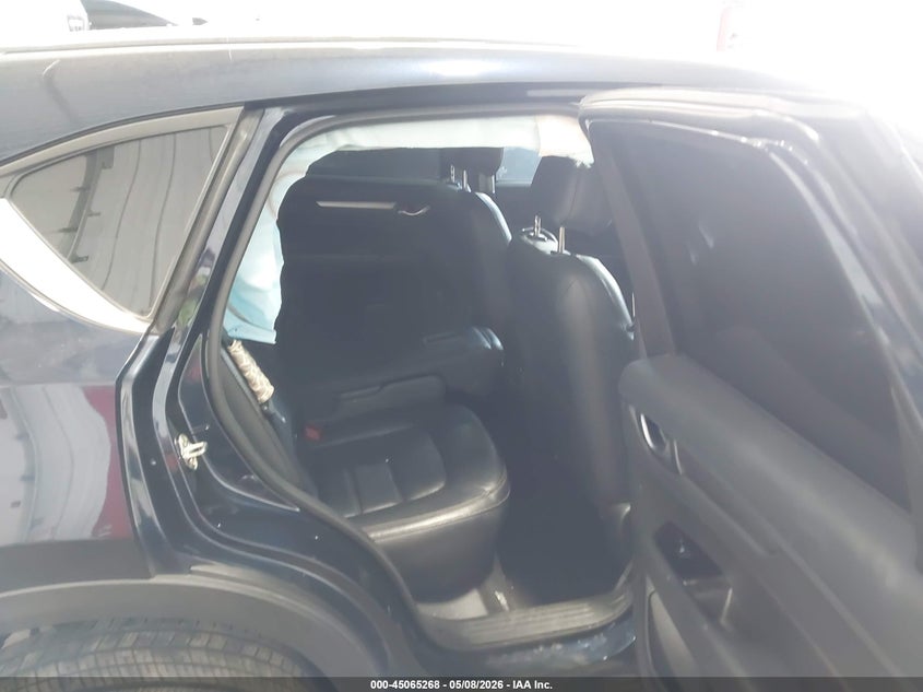 2021 Mazda Cx-5 VIN JM3KFBCM0M1334943 IAAI salvage auction — FRONT & REAR, Salvage (Minnesota), sold $4,000 on 2026-07-29 (photo 8)