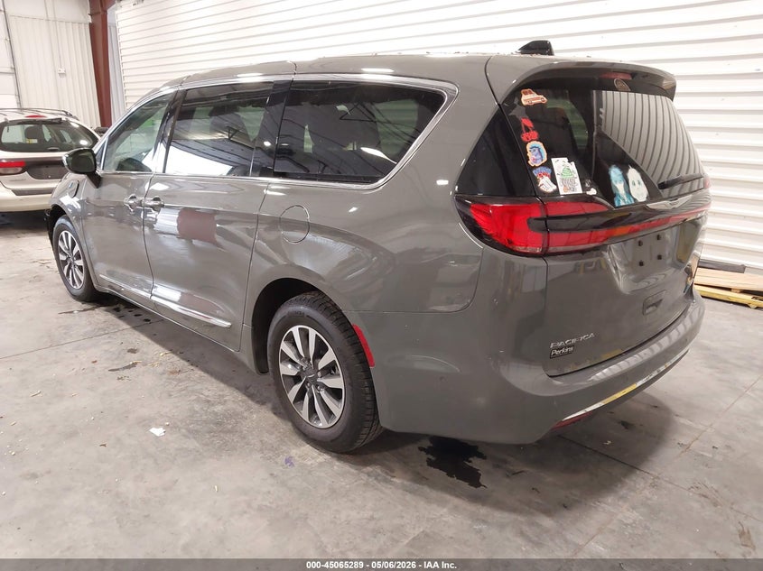 2023 Chrysler Pacifica VIN 2C4RC1S78PR503354 IAAI salvage auction — FRONT END, Salvage Title, sold $12,000 on 2026-07-22 (photo 3)
