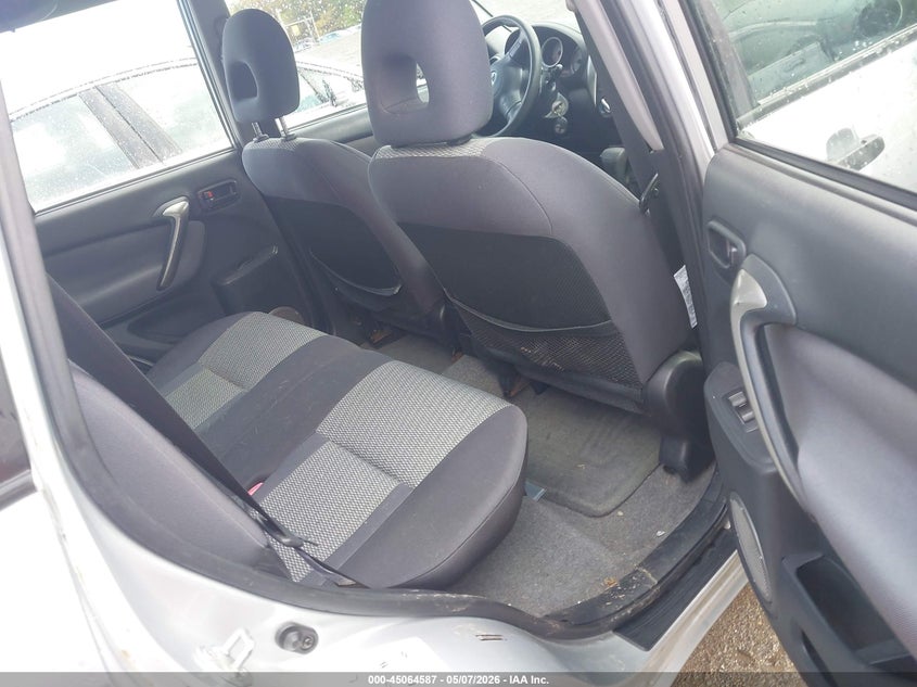 2005 Toyota Rav4 VIN JTEGD20V550095586 IAAI salvage auction — NORMAL WEAR, Clear (Massachusetts), sold $1,000 on 2026-07-21 (photo 8)