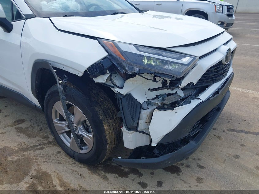 2024 Toyota Rav 4 VIN 2T3W1RFV6RW325016 IAAI salvage auction — RIGHT FRONT, Salvage (Mississippi), sold $9,300 on 2026-07-30 (photo 6)