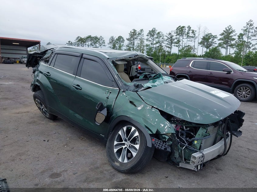 2025 Toyota Highlander VIN 5TDKBRCH3SS649848 IAAI salvage auction — ROLLOVER, Certificate Of Destruction (Florida), sold $3,075 on 2026-07-21 (photo 6)