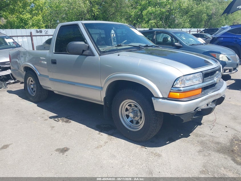 2003 Chevrolet S-10 VIN 1GCCS14H538200651 — IAAI salvage auction photo