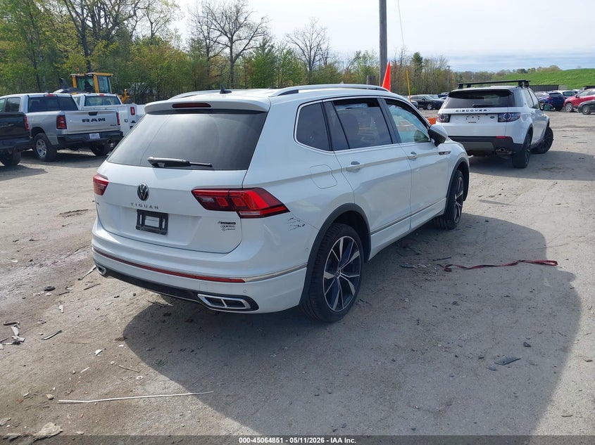2024 Volkswagen Tiguan VIN 3VV4B7AX8RM158792 IAAI salvage auction — LEFT FRONT, Salvage Title, sold $10,300 on 2026-07-29 (photo 4)