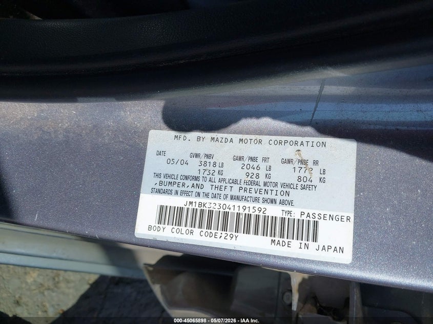 2004 Mazda 3 VIN JM1BK323041191592 IAAI salvage auction — RIGHT SIDE, Salvage (Oregon), sold $175 on 2026-07-09 (photo 9)