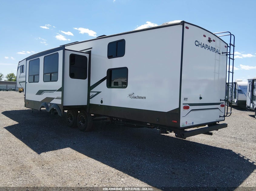 2025 Coachmen Other VIN 5ZT3CL2BXSA331930 IAAI salvage auction — HAIL, Regular Certificate (Iowa), sold $34,600 on 2026-07-15 (photo 3)