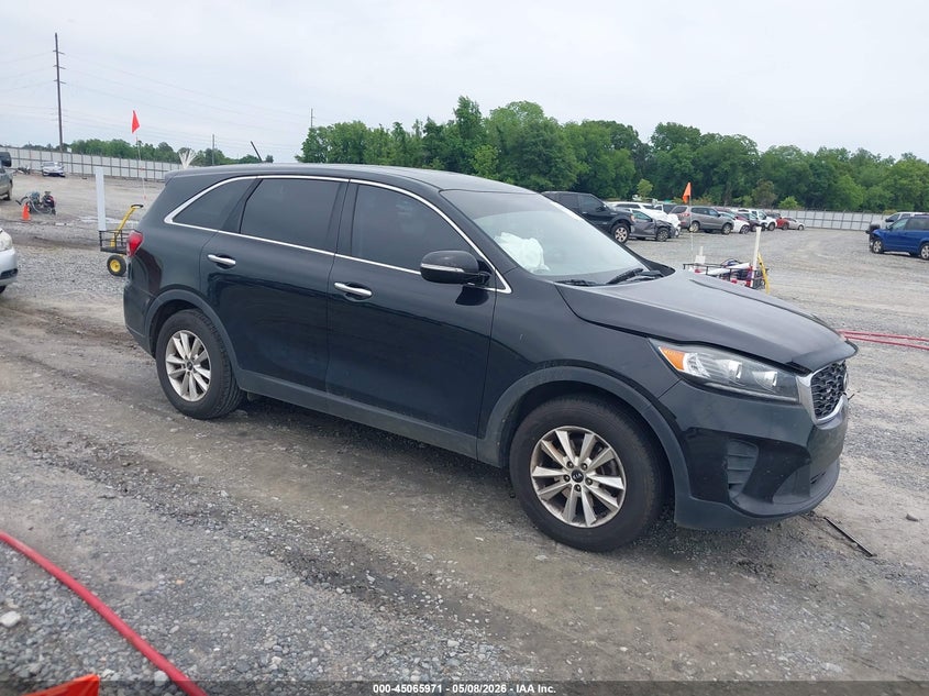 2019 Kia Sorento VIN 5XYPG4A37KG582055 IAAI salvage auction — LEFT FRONT, Salvage (Idaho), sold $25 on 2026-07-27 (photo 1)