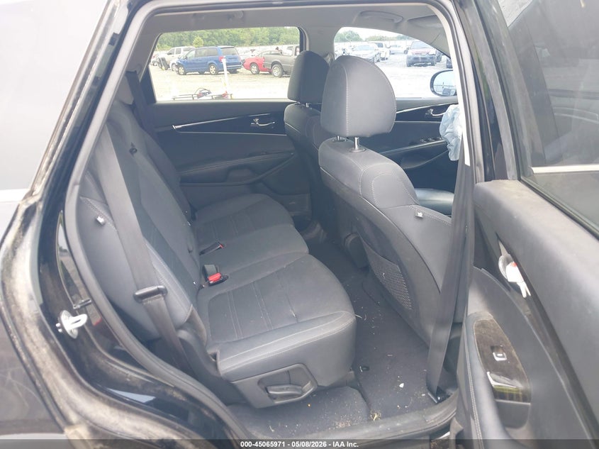 2019 Kia Sorento VIN 5XYPG4A37KG582055 IAAI salvage auction — LEFT FRONT, Salvage (Idaho), sold $25 on 2026-07-27 (photo 8)