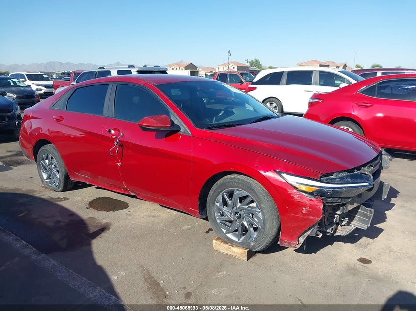 2024 Hyundai Elantra VIN KMHLM4DG6RU733154 IAAI salvage auction — RIGHT FRONT, Salvage (Arizona), sold $2,550 on 2026-07-28 (photo 1)