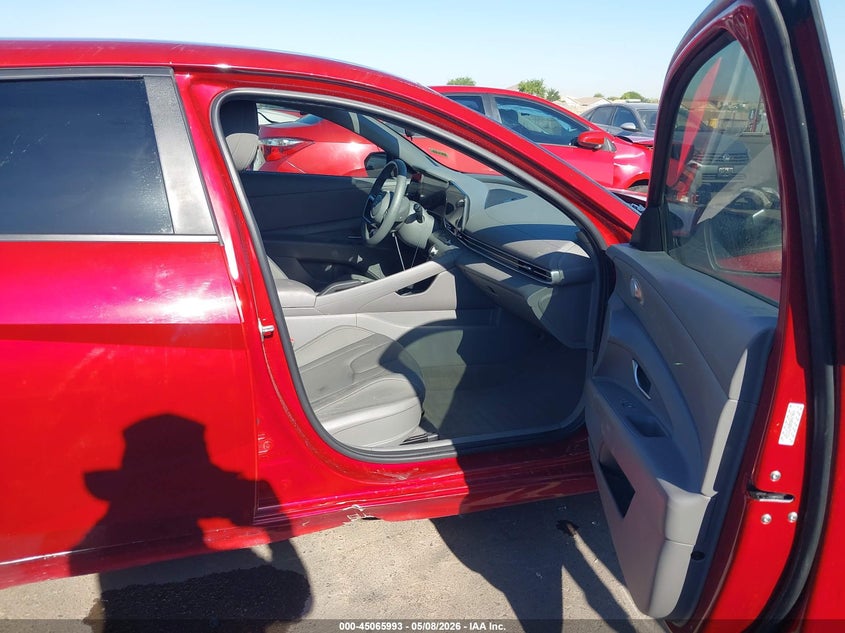 2024 Hyundai Elantra VIN KMHLM4DG6RU733154 IAAI salvage auction — RIGHT FRONT, Salvage (Arizona), sold $2,550 on 2026-07-28 (photo 5)