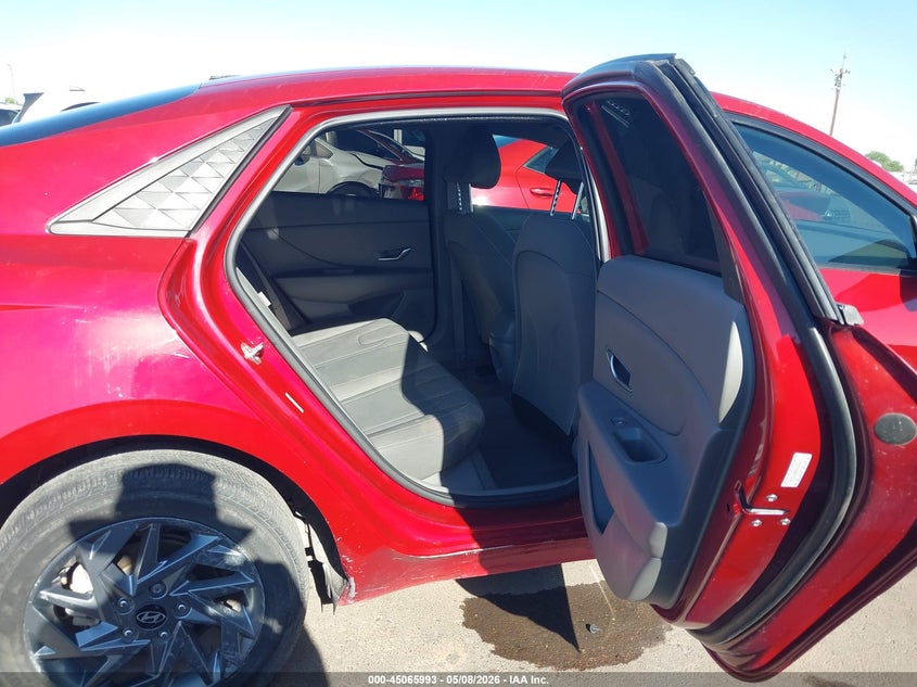 2024 Hyundai Elantra VIN KMHLM4DG6RU733154 IAAI salvage auction — RIGHT FRONT, Salvage (Arizona), sold $2,550 on 2026-07-28 (photo 8)