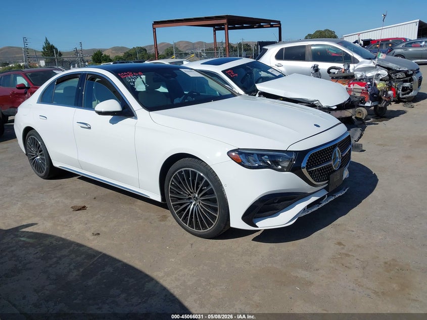2024 Mercedes-benz E-klasse VIN W1KLF4HB7RA069094 IAAI salvage auction — FRONT END, Salvage (California), sold $33,400 on 2026-07-09 (photo 1)