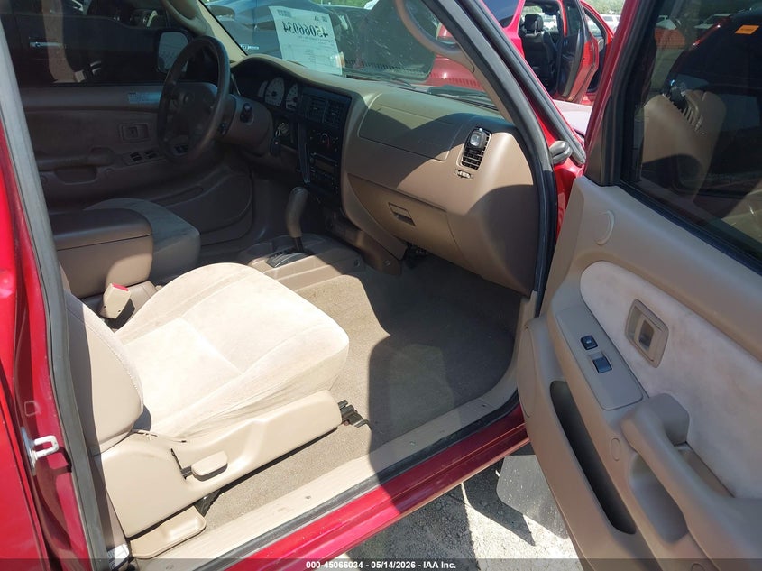 2004 Toyota Tacoma VIN 5TEGN92N84Z444813 IAAI salvage auction — HAIL, Clear (Oklahoma), sold $7,500 on 2026-07-14 (photo 5)