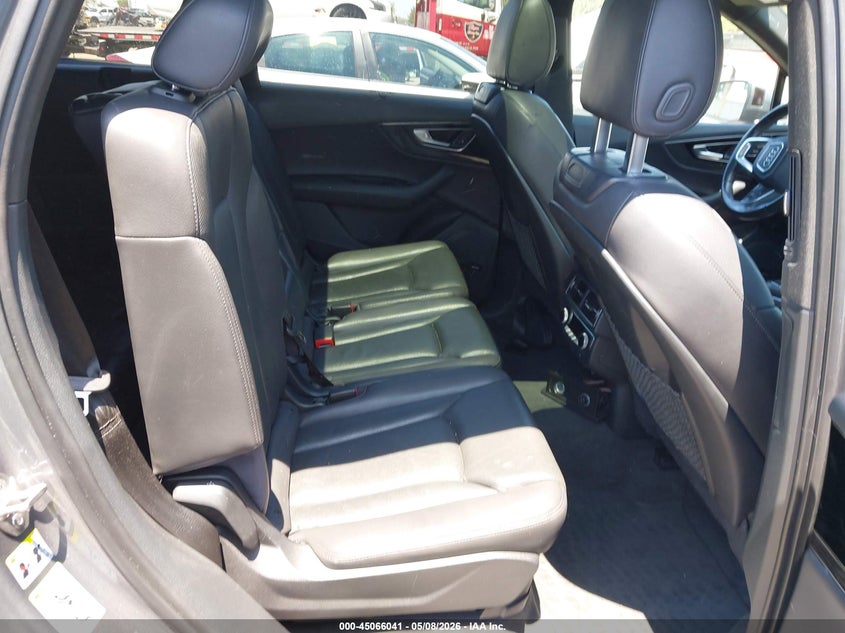 2017 Audi Q7 VIN WA1VAAF79HD029363 IAAI salvage auction — REAR END, Salvage (California), sold $5,300 on 2026-07-28 (photo 8)