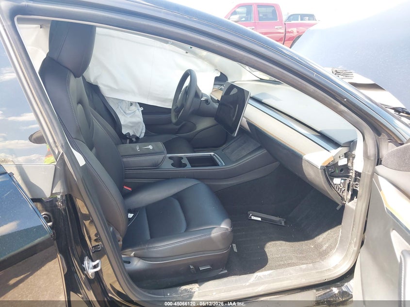 2022 Tesla Model 3 VIN 5YJ3E1EC5NF298156 IAAI salvage auction — SIDE, Salvage (Texas), sold $7,700 on 2026-07-09 (photo 5)