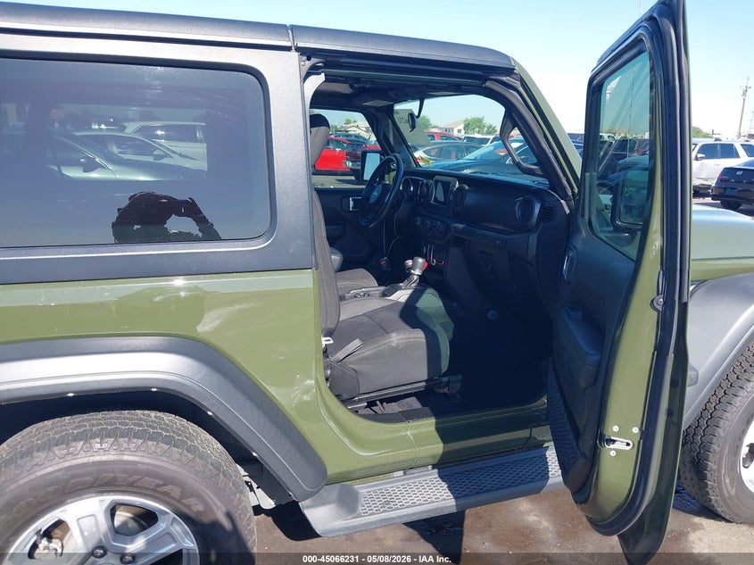 2021 Jeep Wrangler / VIN 1C4GJXAN9MW790710 IAAI salvage auction — REAR END, Salvage (Arizona), sold $10,900 on 2026-07-28 (photo 5)