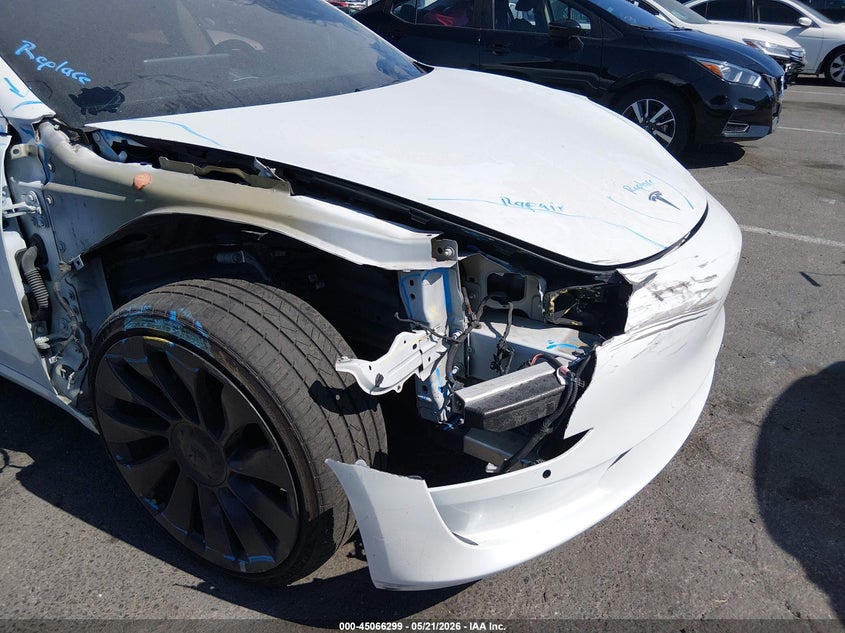 2019 Tesla Model 3 VIN 5YJ3E1EA1KF436379 IAAI salvage auction — RIGHT FRONT, Salvage (Arizona), sold $4,175 on 2026-07-16 (photo 6)