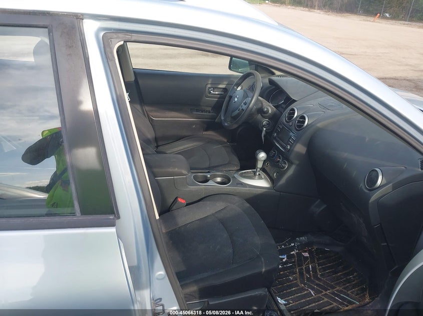2015 Nissan Rogue VIN JN8AS5MV8FW259329 IAAI salvage auction — REAR END, Salvage (Iowa), sold $500 on 2026-07-20 (photo 5)