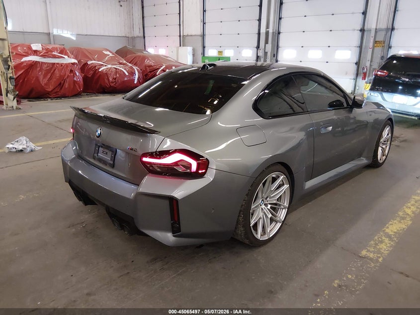 2025 BMW M2 VIN 3MF23DM01S8F59323 IAAI salvage auction — SIDE, Salvage (Oregon), sold $33,900 on 2026-08-24 (photo 4)