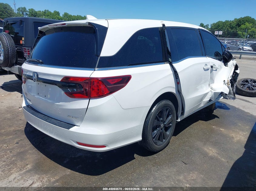 2024 Honda Odyssey VIN 5FNRL6H70RB035008 IAAI salvage auction — SIDE, Salvage (North Carolina), sold $8,750 on 2026-07-29 (photo 4)