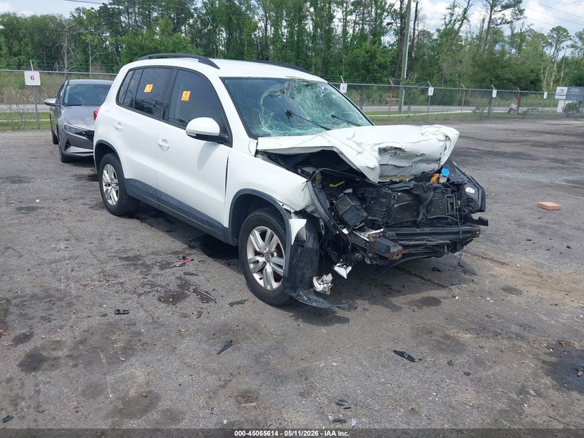 2016 Volkswagen Tiguan VIN WVGAV7AX0GW589192 IAAI salvage auction — BIO HAZARD, Rebuildable (Florida), sold $225 on 2026-07-21 (photo 1)