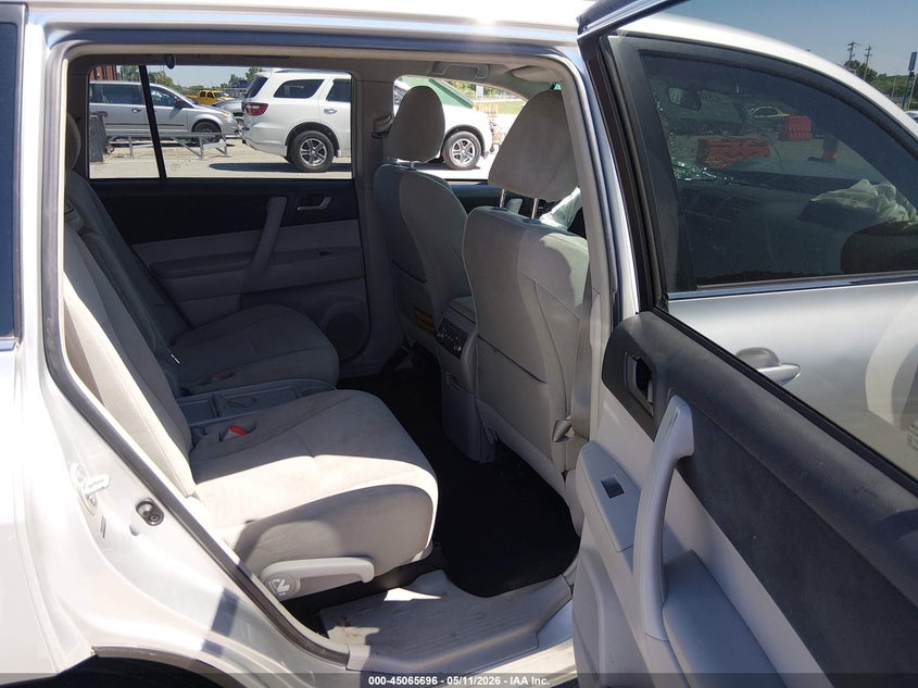 2013 Toyota Highlander VIN 5TDZK3EH9DS098627 IAAI salvage auction — FRONT END, Salvage (Illinois), sold $1,450 on 2026-07-21 (photo 8)