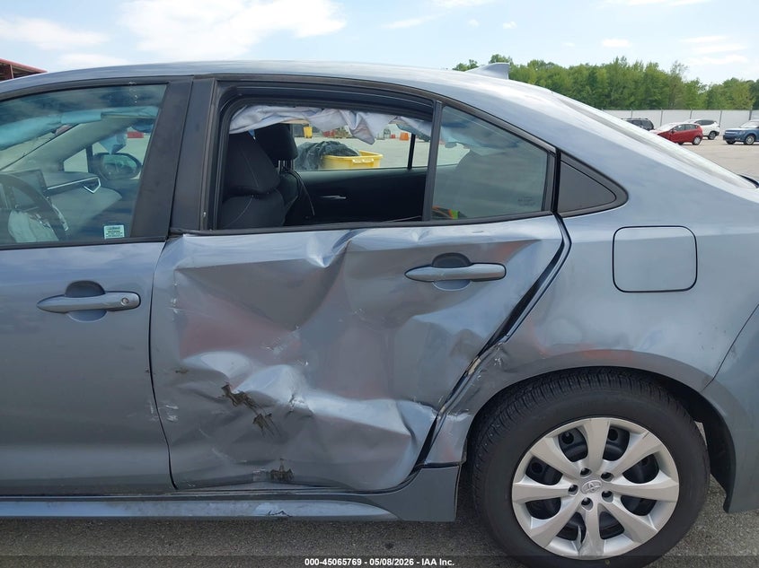 2021 Toyota Corolla VIN 5YFEPMAE8MP261780 IAAI salvage auction — FRONT END, Salvage (Indiana), sold $2,425 on 2026-07-09 (photo 6)